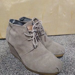 Toms suede wedge booties